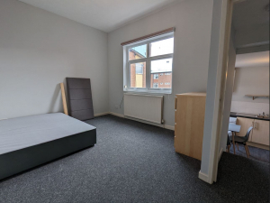 Flat 5, 79, Hathersage Road, Manchester, Greater Manchester, M13 0EW