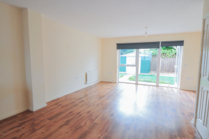 3 Bed Unfurnished House – Shakespeare Walk, Manchester