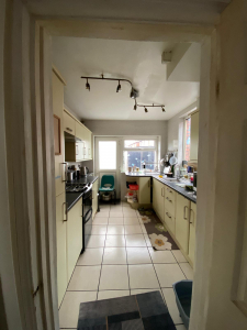 3-Bedroom Semi-Detached House – Fully Furnished – 224 School Grove, Manchester, M20 4RT